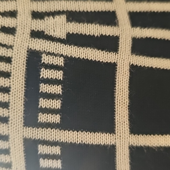 Candie's Black & White Patterned A-Line Skirt, Scoop Neck, Lace-Up Front, Size 2 - Picture 6 of 16